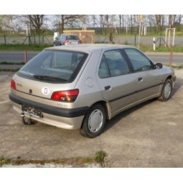 ATTELAGE PEUGEOT 306 1997-2002 HAYON - Col de cygne – attache remorque BOSAL